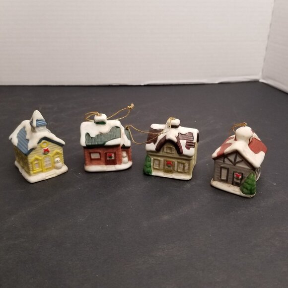 Vintage Miniature Ceramic Christmas Village House Set - Picture 1 of 7